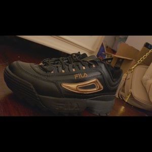 Fila distributor black/gold